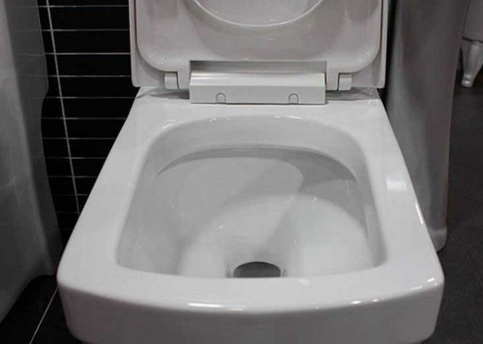 �����RͰ��ˮ��ԭ������Щ/�RͰ��ˮ��ʲôԭ��