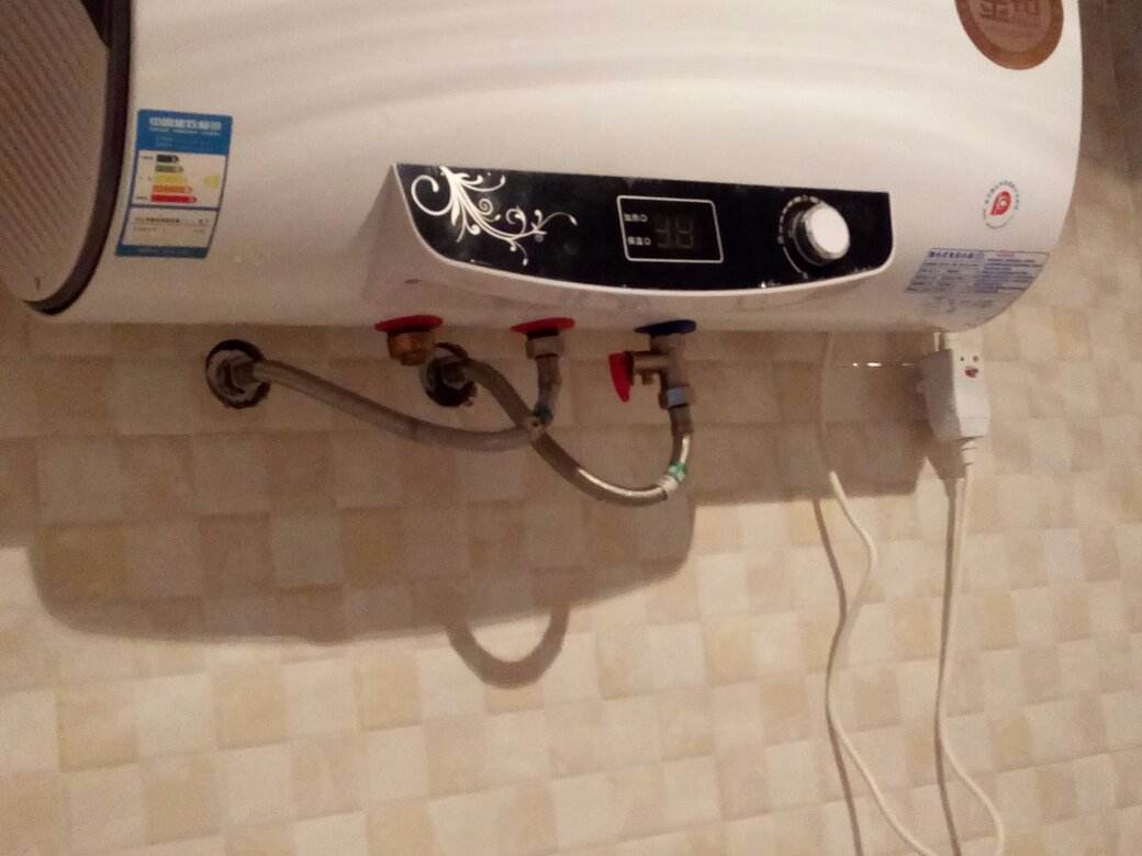 電熱水器速熱和即熱有什么區(qū)別