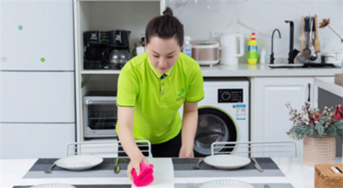 �B�T���ȱ������չ�˾�Ԓ_�������T