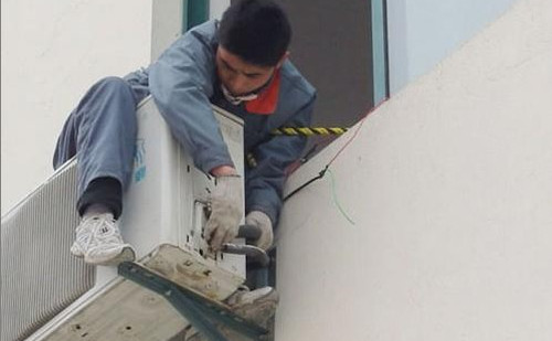 �麣������{(di��o)���ƙC(j��)���M�r��_����(w��)�б���