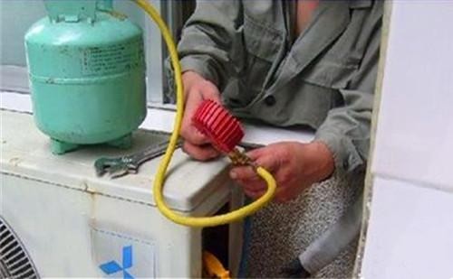 �V���f�ɳ���{(di��o)��ѩ�N����(w��)�r��_���\��������(w��)