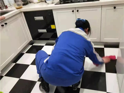 �a�ֹ����˶��B���ر����Ԓ_���a��(bi��o)�r